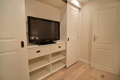 Schlafzimmer mit Flatscreen